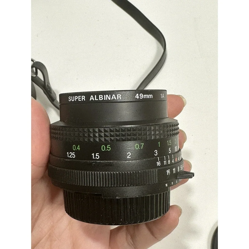 Vivitar Wide Angle Auto 28mm 1:2.8 lens And Super Albinar‎ 49mm Japan with Case